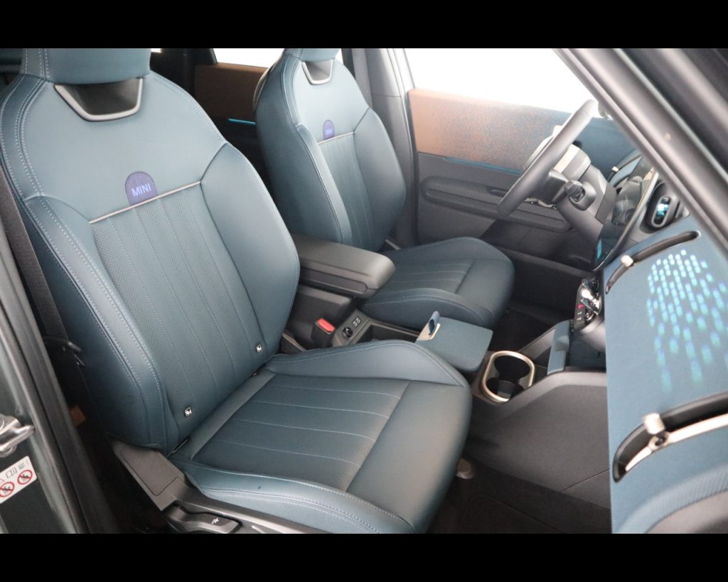 MINI Mini Countryman 1.5 48V C Favoured auto - 17