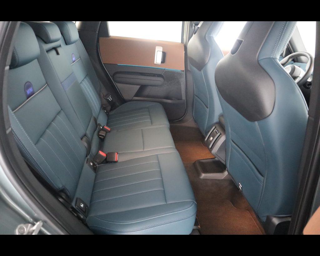 MINI Mini Countryman 1.5 48V C Favoured auto - 18