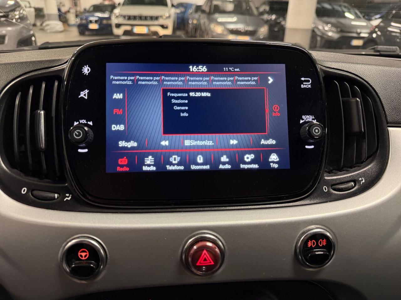 FIAT 500 1.0 Hybrid Connect - 13