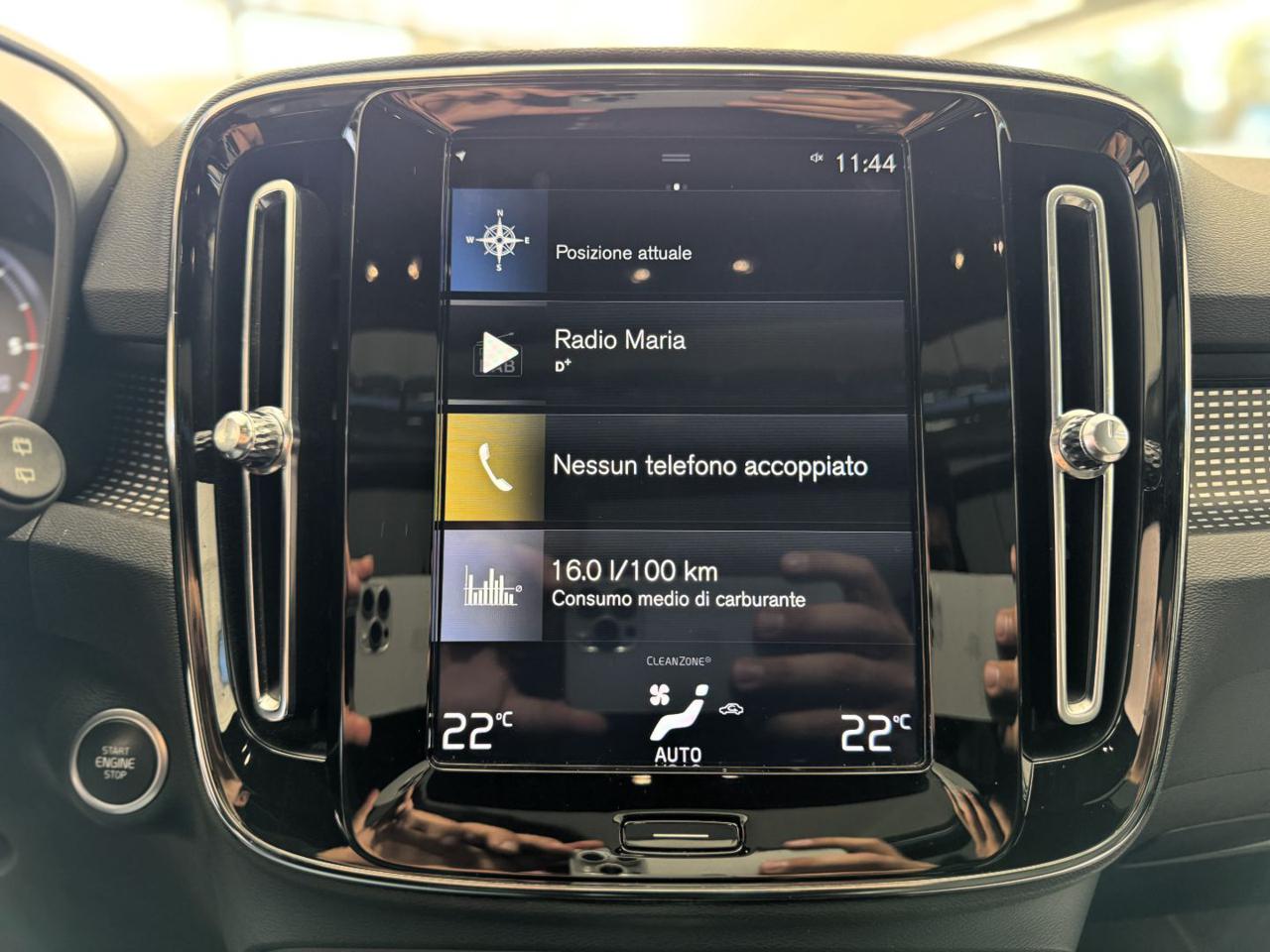 VOLVO XC40 D3 AWD Geartronic R-design (Tetto/Retro/APP/Led) - 29