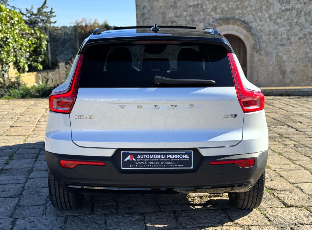 VOLVO XC40 D3 AWD Geartronic R-design (Tetto/Retro/APP/Led) - 13