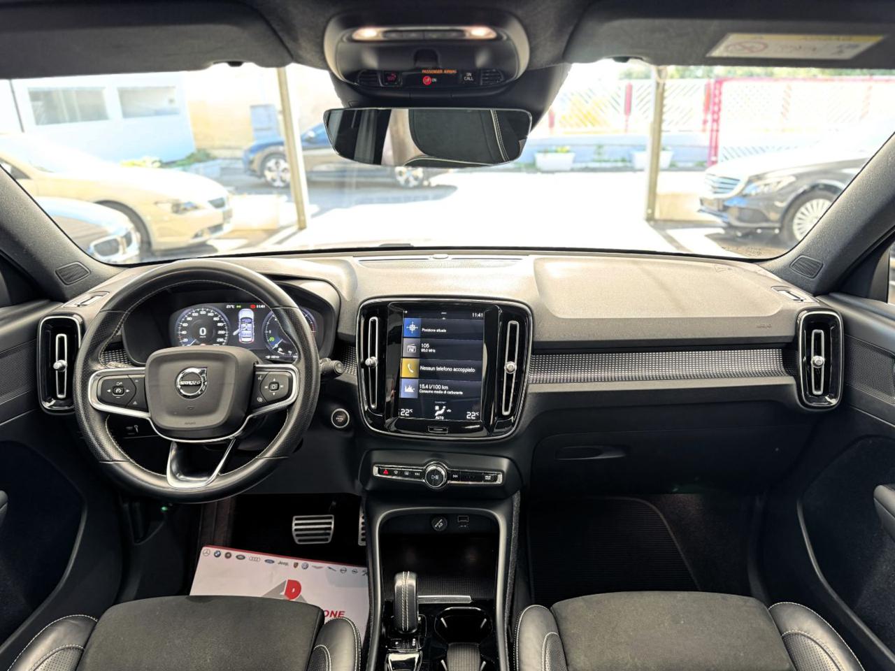 VOLVO XC40 D3 AWD Geartronic R-design (Tetto/Retro/APP/Led) - 8