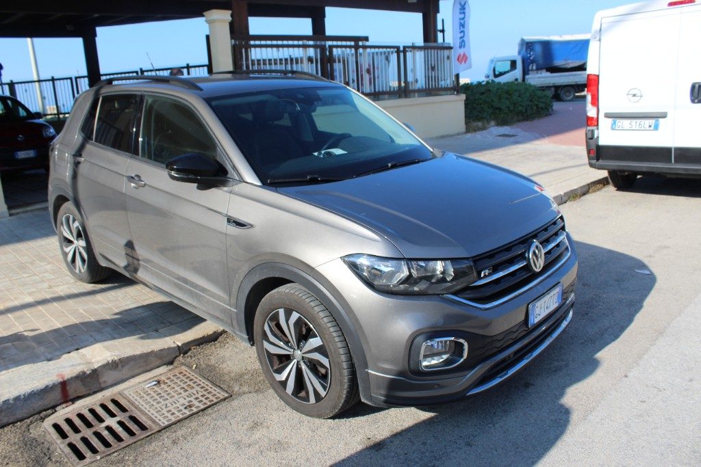 VOLKSWAGEN T-Cross 1.6 TDI R -LINE (CONTO VENDITA)