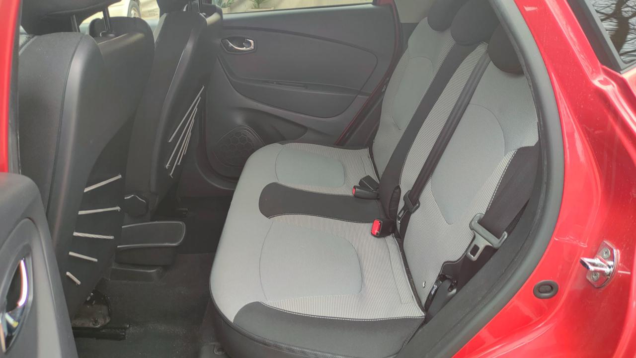 RENAULT Captur dCi 8V 90 CV EDC Start&Stop Energy Zen - 14