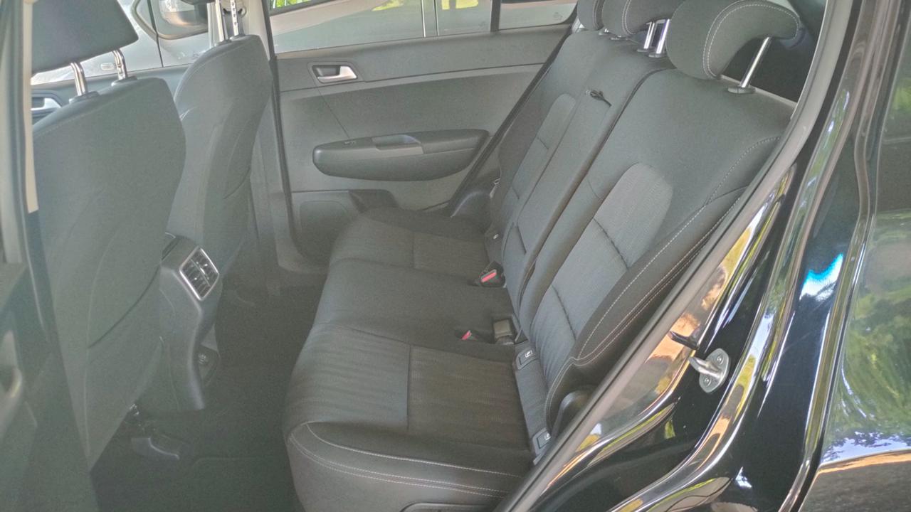 KIA Sportage 1.6 CRDI 136 CV 2WD Mild Hybrid Business Class - 12