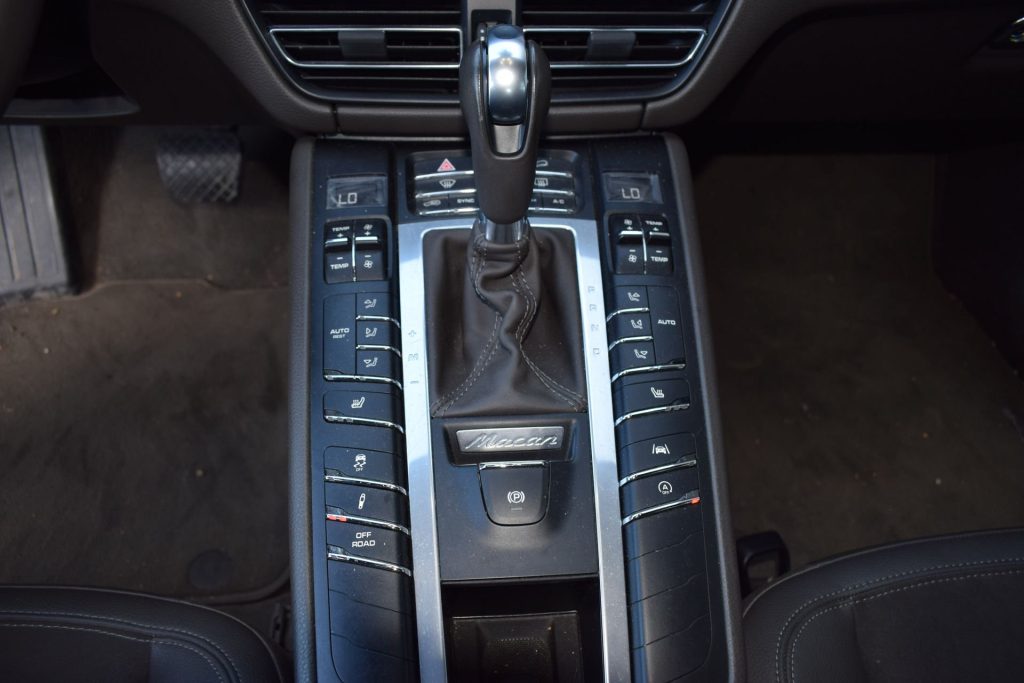 PORSCHE Macan 2.0 - 13
