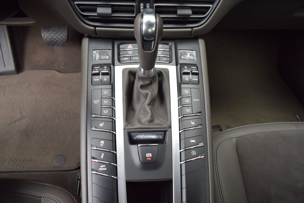 PORSCHE Macan 2.0 - 13