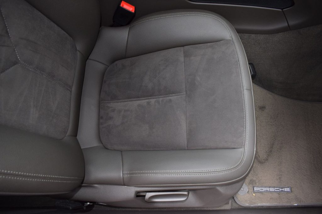 PORSCHE Macan 2.0 - 17