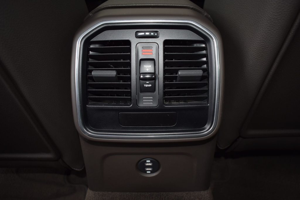 PORSCHE Macan 2.0 - 22