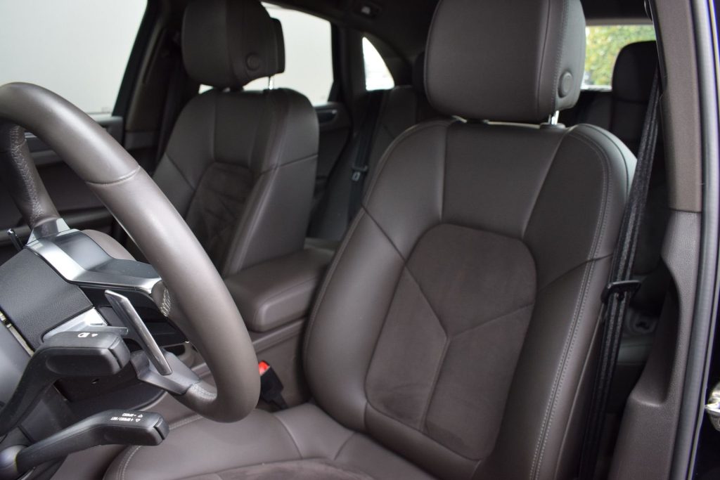 PORSCHE Macan 2.0 - 14