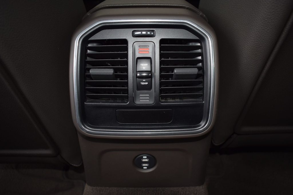 PORSCHE Macan 2.0 - 22