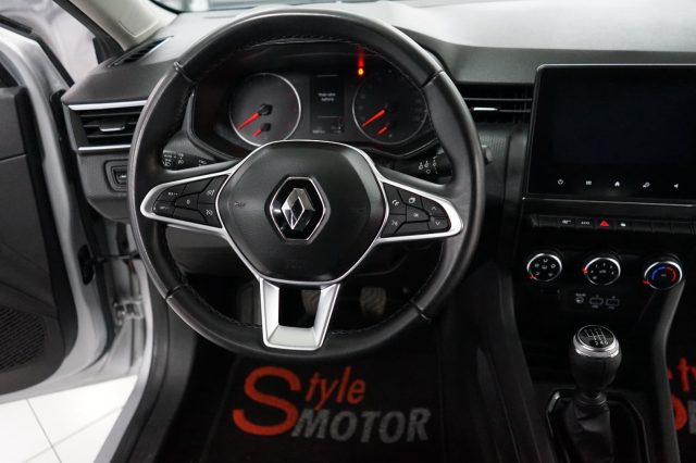 RENAULT Clio 32