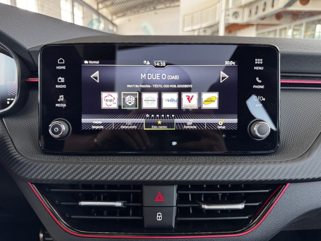 SKODA Scala 1.0 tsi monte carlo 115cv dsg - 17