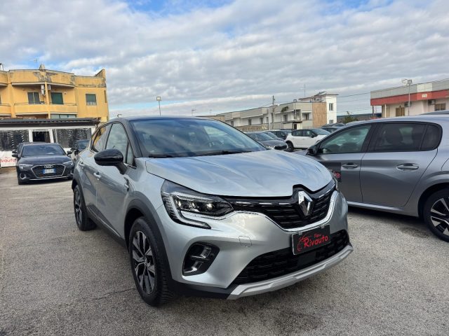 RENAULT Captur Grigio scuro metallizzato
