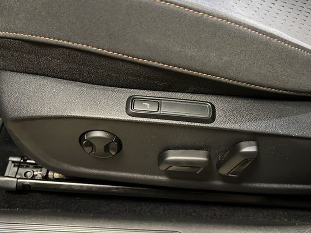 CUPRA Born 58kwh - 11