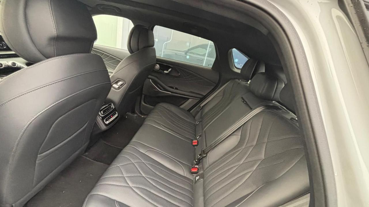 OMODA 9 Super Hybrid Premium AWD - Grid Foto 8