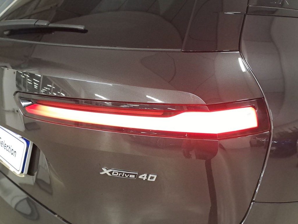 BMW iX xDrive 40 - 7