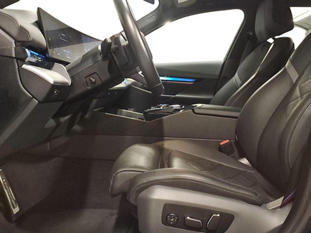 BMW i5 M60 Msport Pro - 8