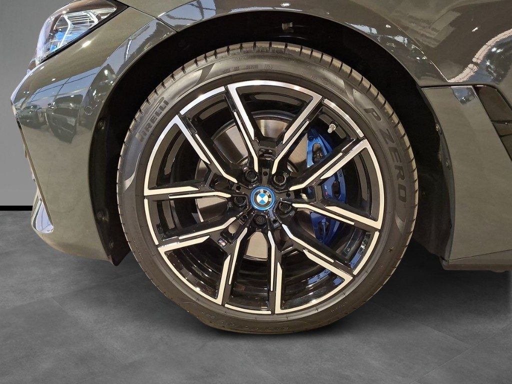 BMW i4 M50 Sport - 5