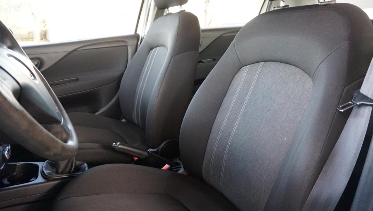 FIAT Punto 1.2 8V 5 porte Young - 12