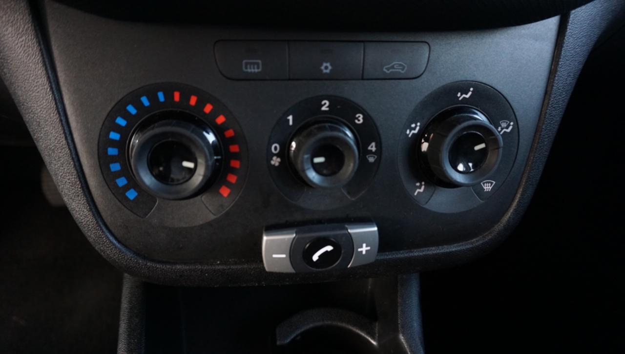 FIAT Punto 1.2 8V 5 porte Young - 17