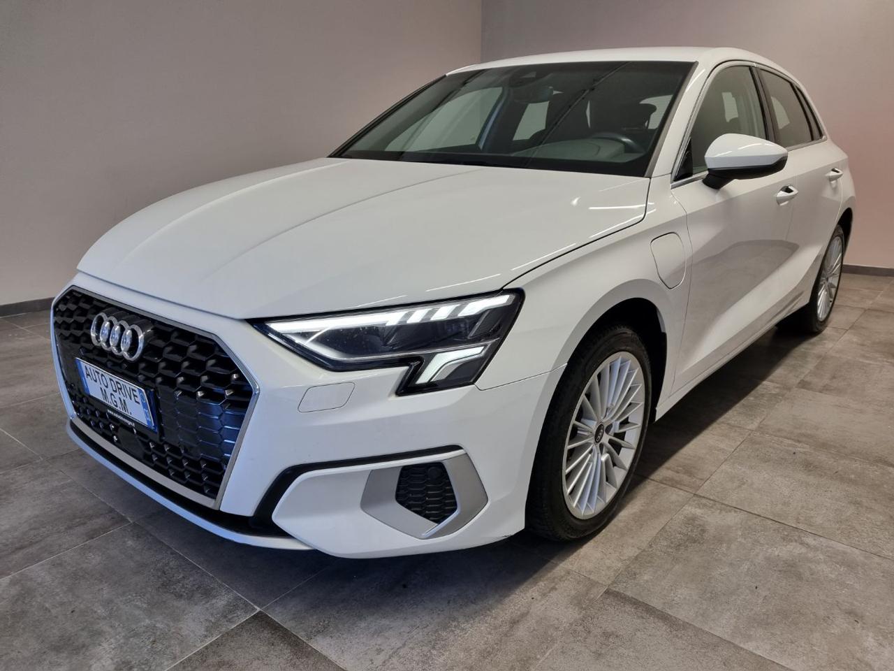 AUDI A3 SPB 40 TFSI e S tronic Business Advanced - 9