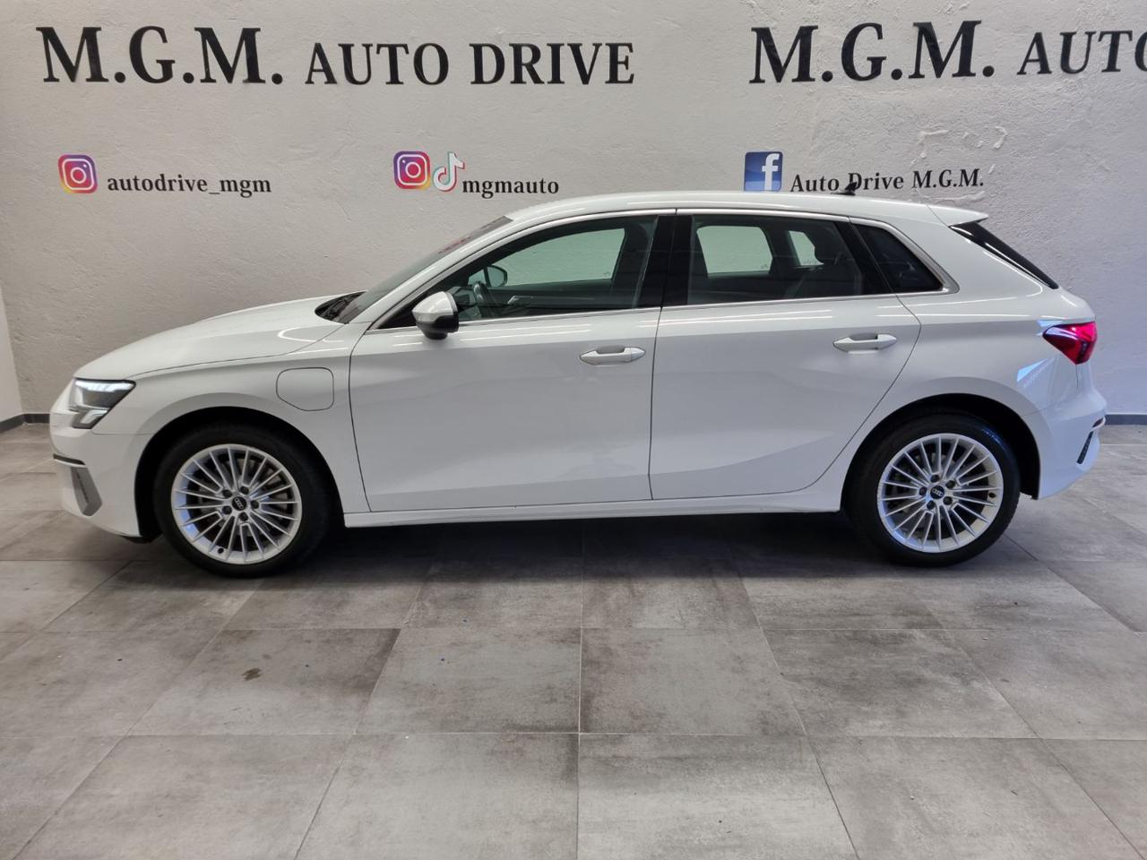 AUDI A3 SPB 40 TFSI e S tronic Business Advanced - 2