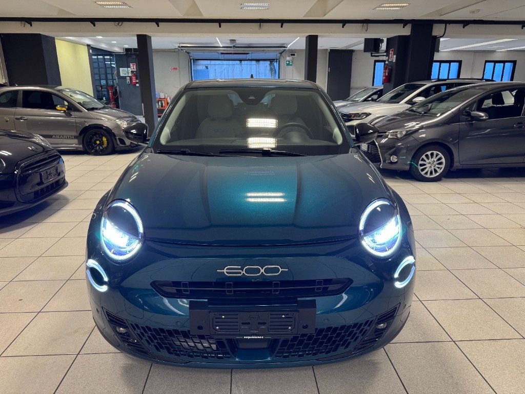 FIAT 600 Hybrid 110 CV DCT MHEV La Prima - 2