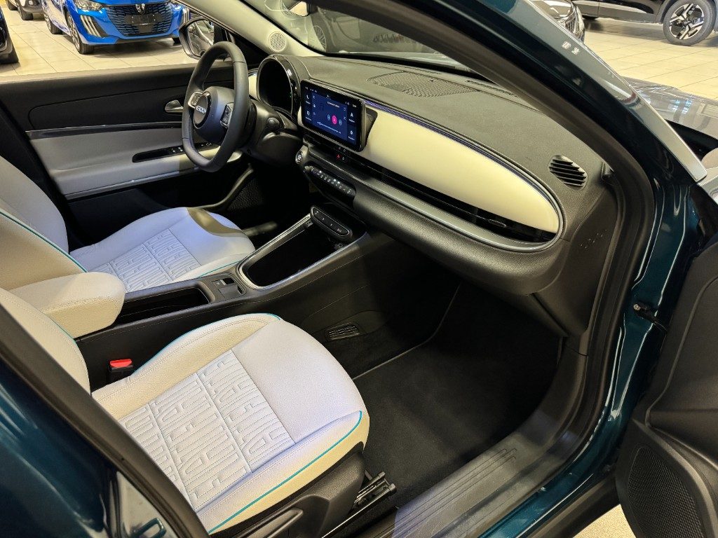 FIAT 600 Hybrid 110 CV DCT MHEV La Prima - 10