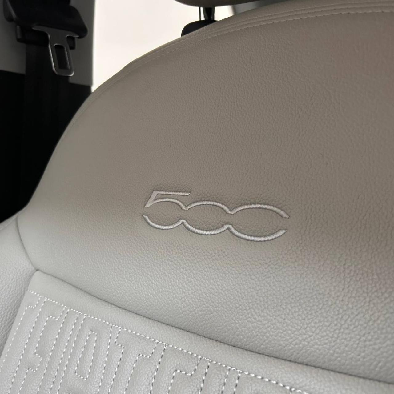 FIAT 500e Berlina 42 kWh La Prima 320 Km autonomia - 11