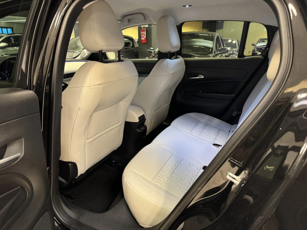 FIAT 600 Hybrid 110 CV DCT MHEV La Prima - 15