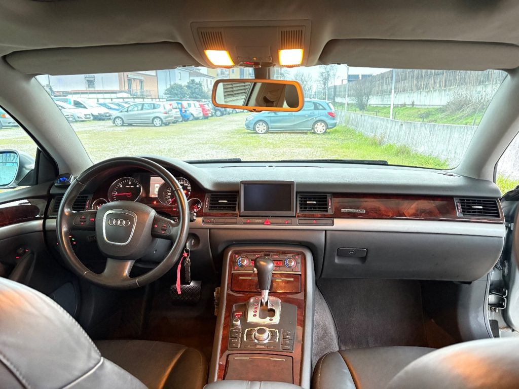 AUDI A8 3.0 V6 TDI TRAZIONE INTEGRALE POCHI CHILOMETRI - 10