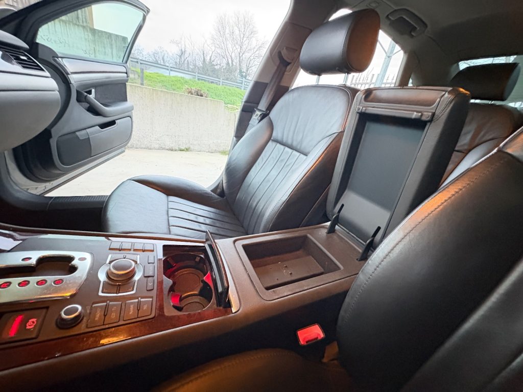 AUDI A8 3.0 V6 TDI TRAZIONE INTEGRALE POCHI CHILOMETRI - 20