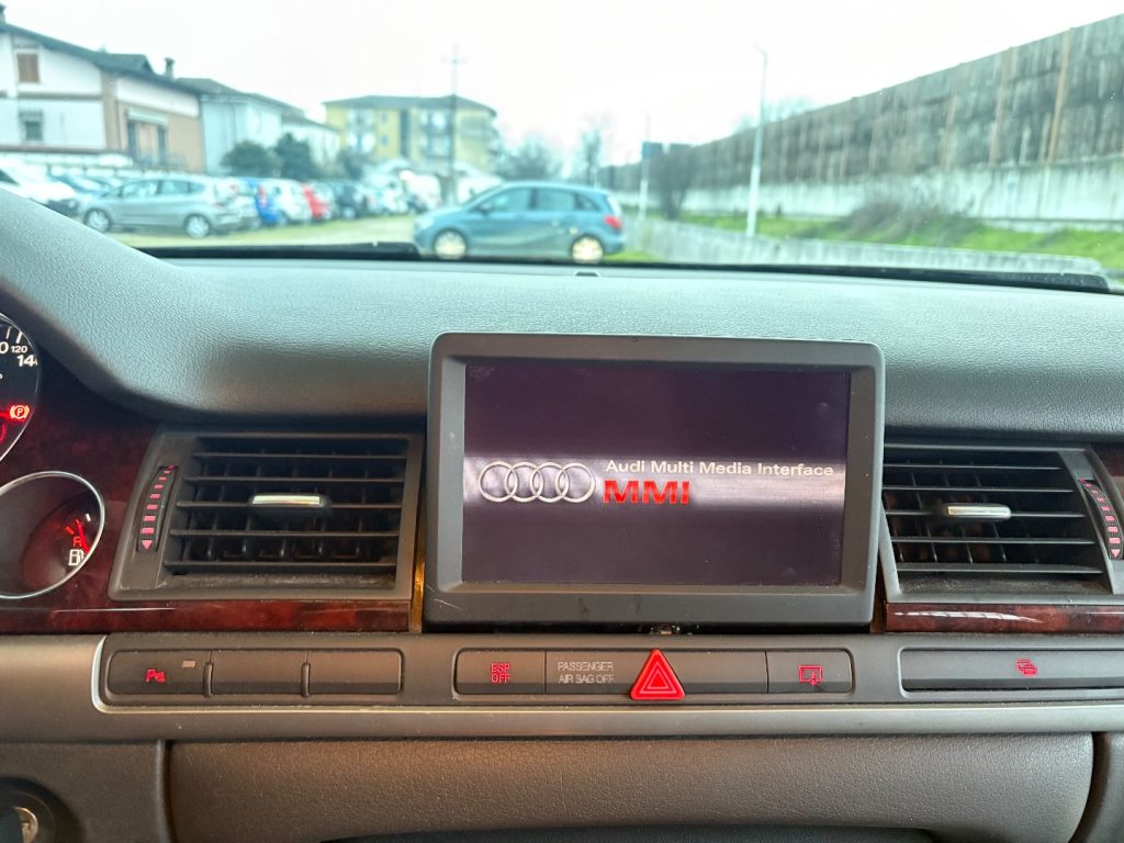 AUDI A8 3.0 V6 TDI TRAZIONE INTEGRALE POCHI CHILOMETRI - 27