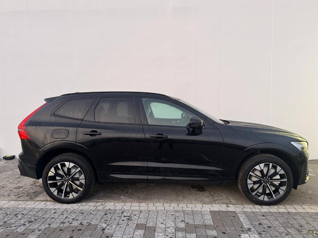 VOLVO XC60 T6 Plug-in hybrid AWD automatico Plus Dark - Grid Foto 8