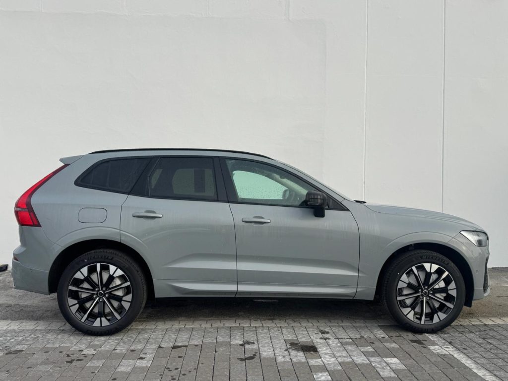 VOLVO XC60 T6 Plug-in hybrid AWD automatico Plus Dark - Foto 4