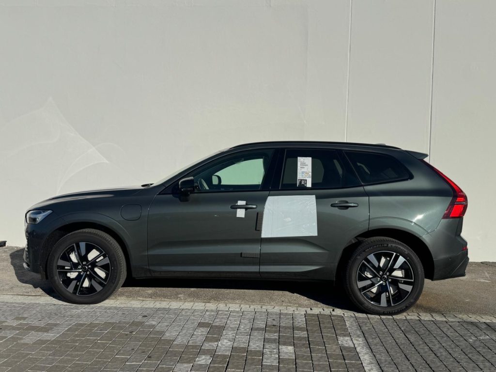 VOLVO XC60 T6 Plug-in hybrid AWD automatico Plus Dark - Foto 4