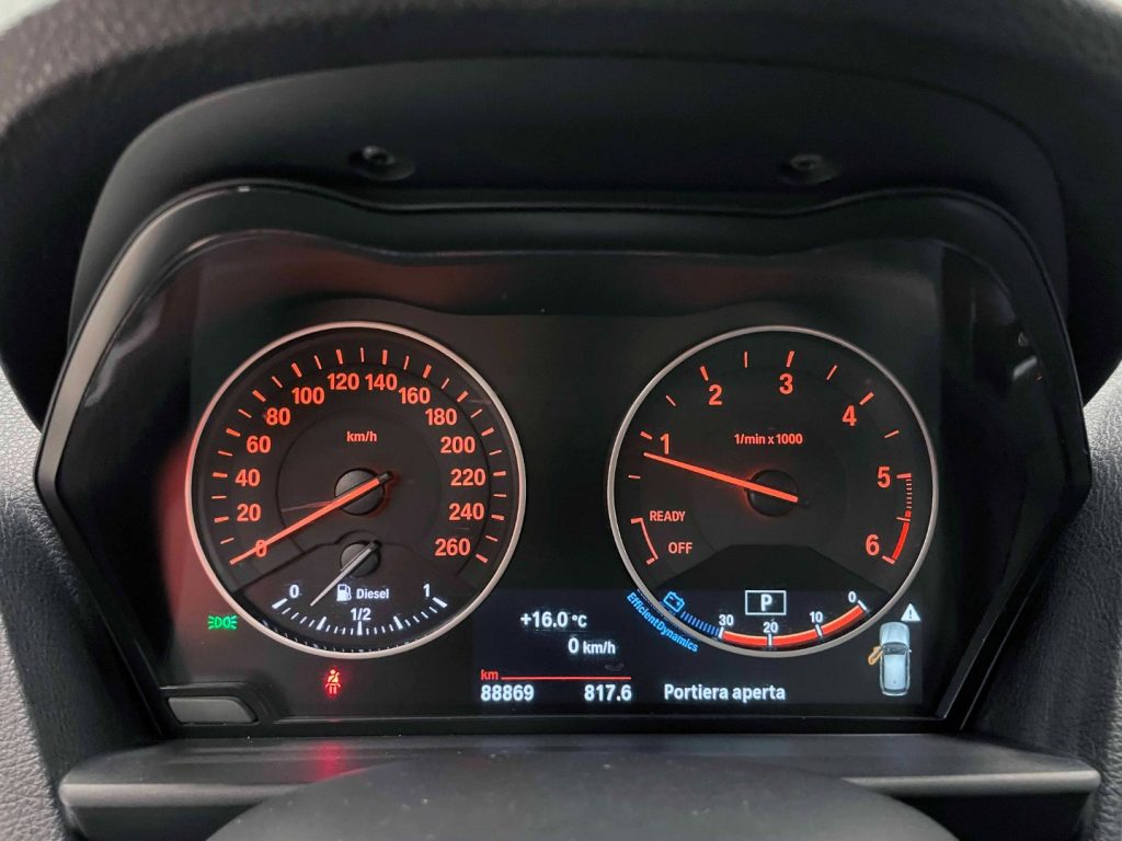 BMW 118 D URBAN 5P AUTO - 21