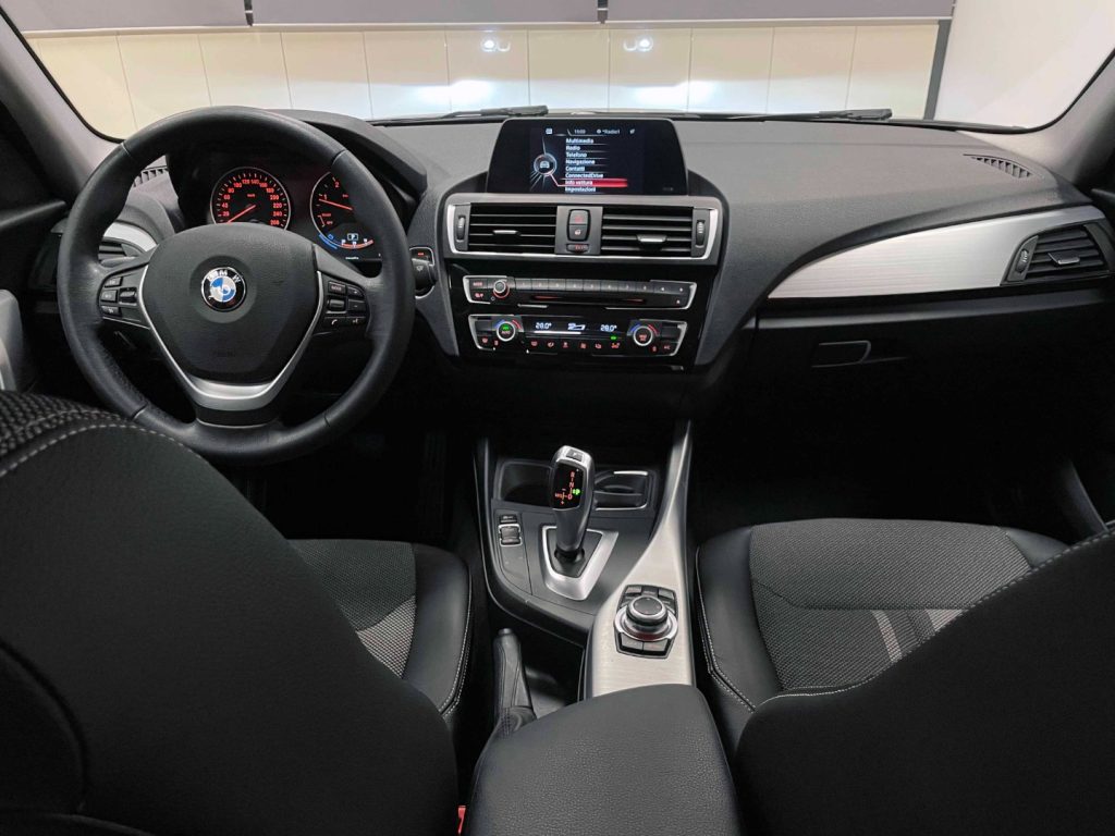 BMW 118 D URBAN 5P AUTO - 56