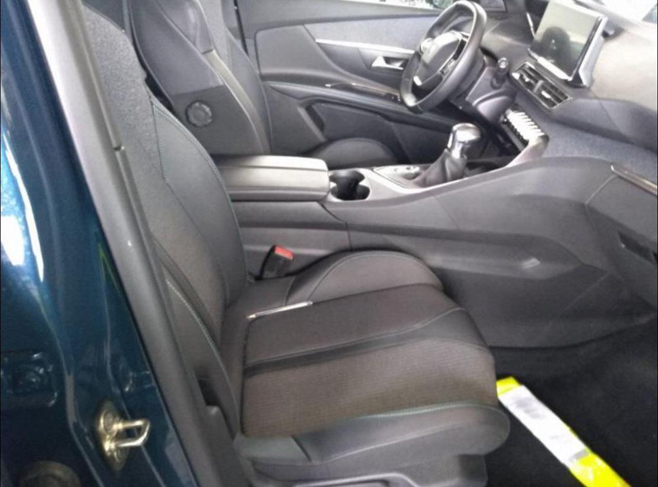 PEUGEOT 5008 PureTech Turbo 130 S&S Allure Pack - 6