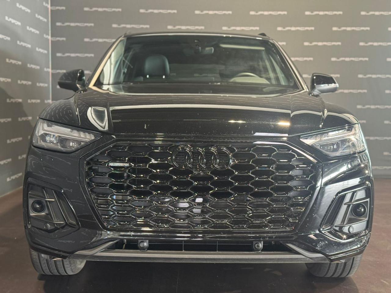 AUDI Q5 SPB 40 TDI quattro S tronic Identity Black - 2