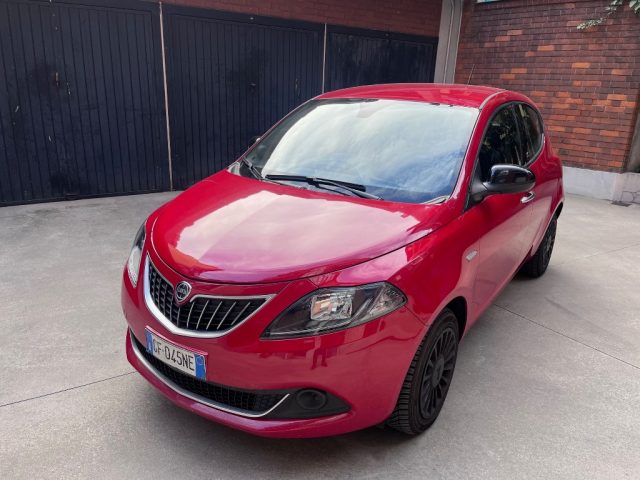 LANCIA Ypsilon Rosso metallizzato