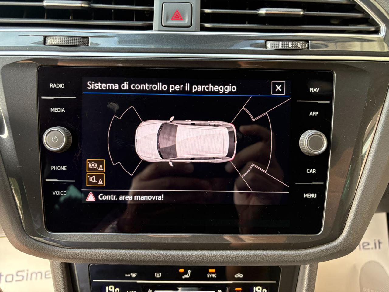 VOLKSWAGEN Tiguan 2.0 TDI 150 CV SCR DSG Life - 18