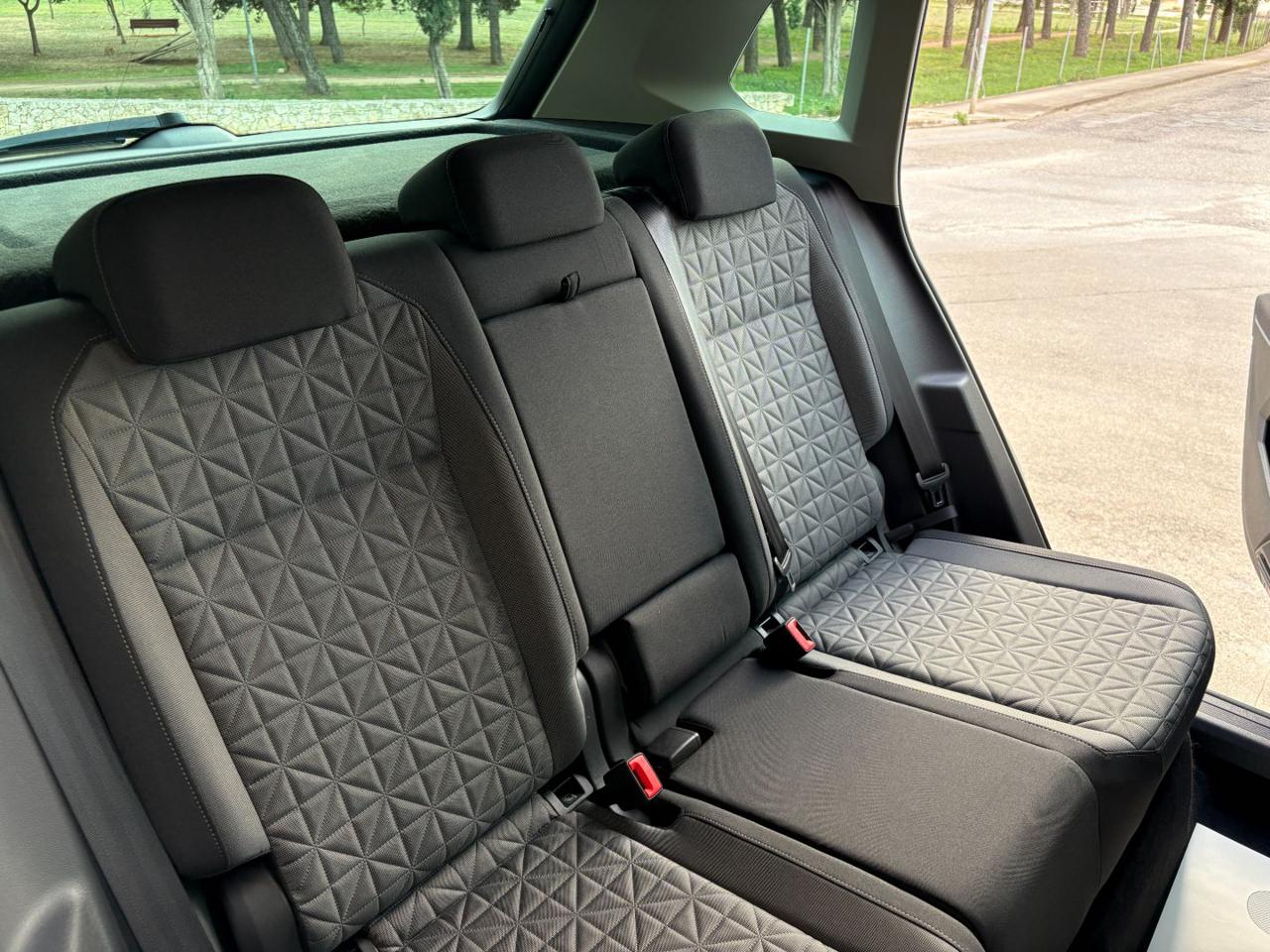 VOLKSWAGEN Tiguan 2.0 TDI 150 CV SCR DSG Life - 12