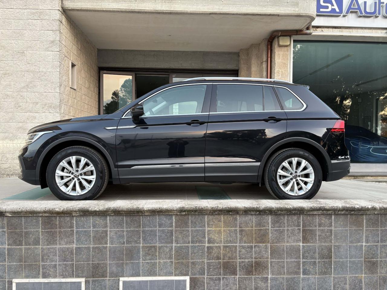 VOLKSWAGEN Tiguan 2.0 TDI 150 CV SCR DSG Life TELECAMERA - 8