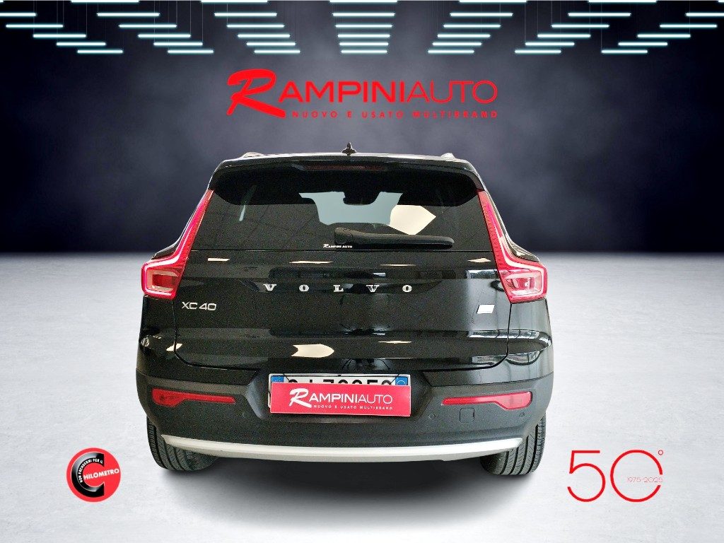 VOLVO XC40 T4 Recharge Plug-in Hybrid automatico Core - 9