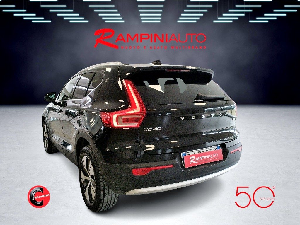 VOLVO XC40 T4 Recharge Plug-in Hybrid automatico Core - 10