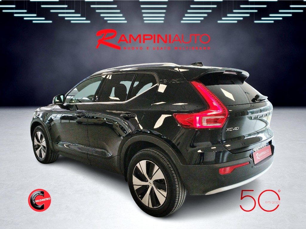 VOLVO XC40 T4 Recharge Plug-in Hybrid automatico Core - 11