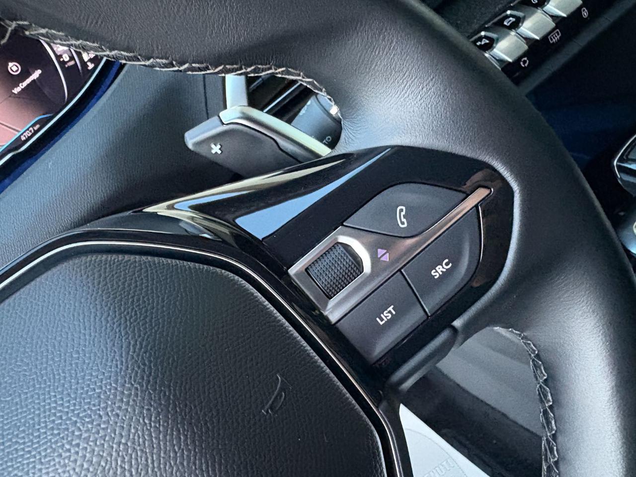 PEUGEOT 3008 1.5 BlueHDi 130 S&S Allure Pack C.AUTOMATICO - 29