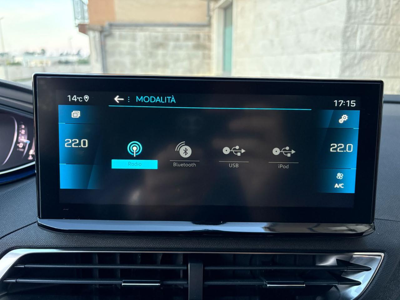 PEUGEOT 3008 1.5 BlueHDi 130 S&S Allure Pack C.AUTOMATICO - 24